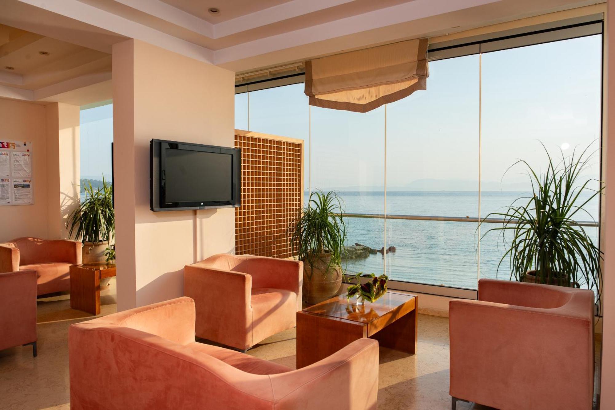 Hotel Corfu Maris 4*